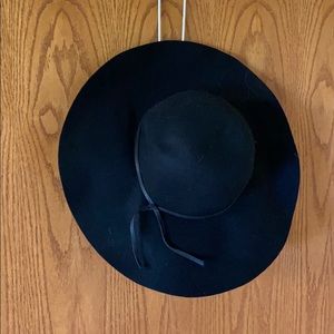 Black Floppy Hat
